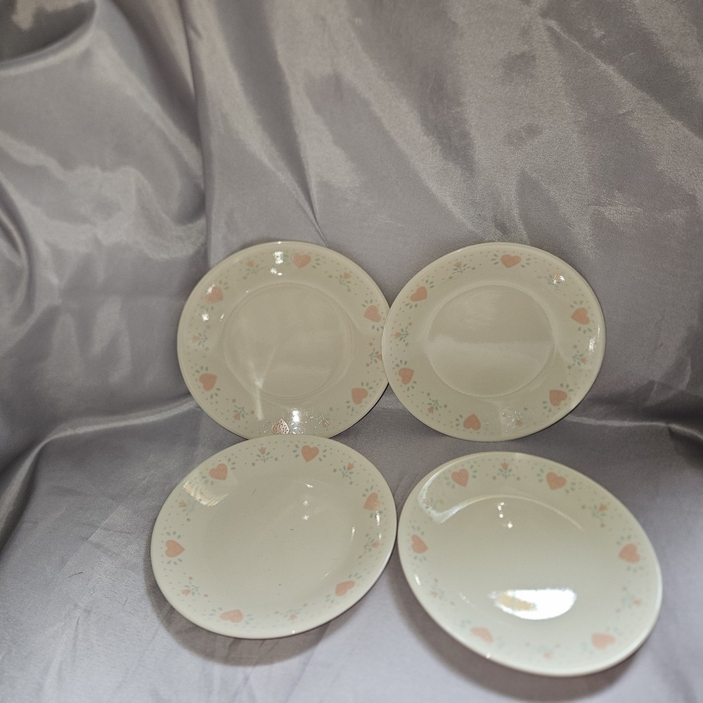 Corelle Forever Yours Hearts Salad Dessert Plates Set of 4 Pink Blue 7.25" VTG